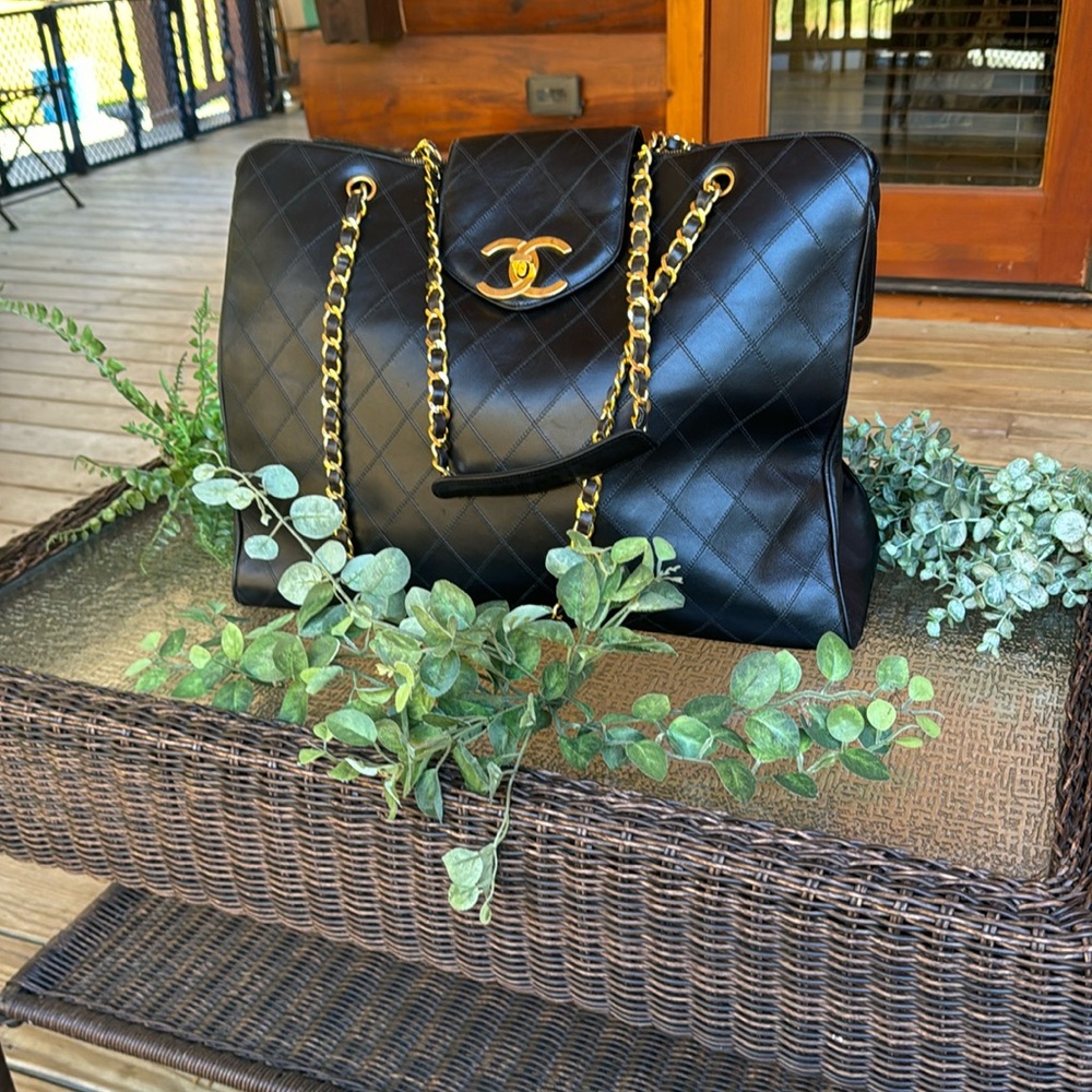 BLACK SUPER MODEL EXCELLENT USED CONDITION . USED THREE TIMES.